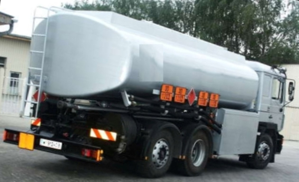 TITAN UNIMAX Plus MC 10W-40/Tankwagen