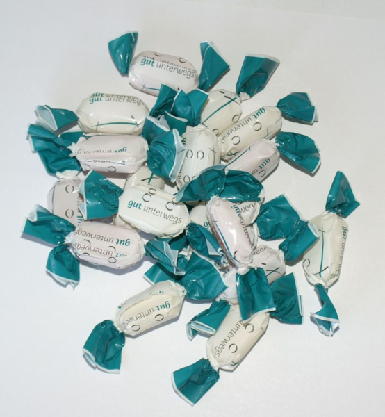 Bonbons Fruchtmix, Aufdruck "gut unterwegs"